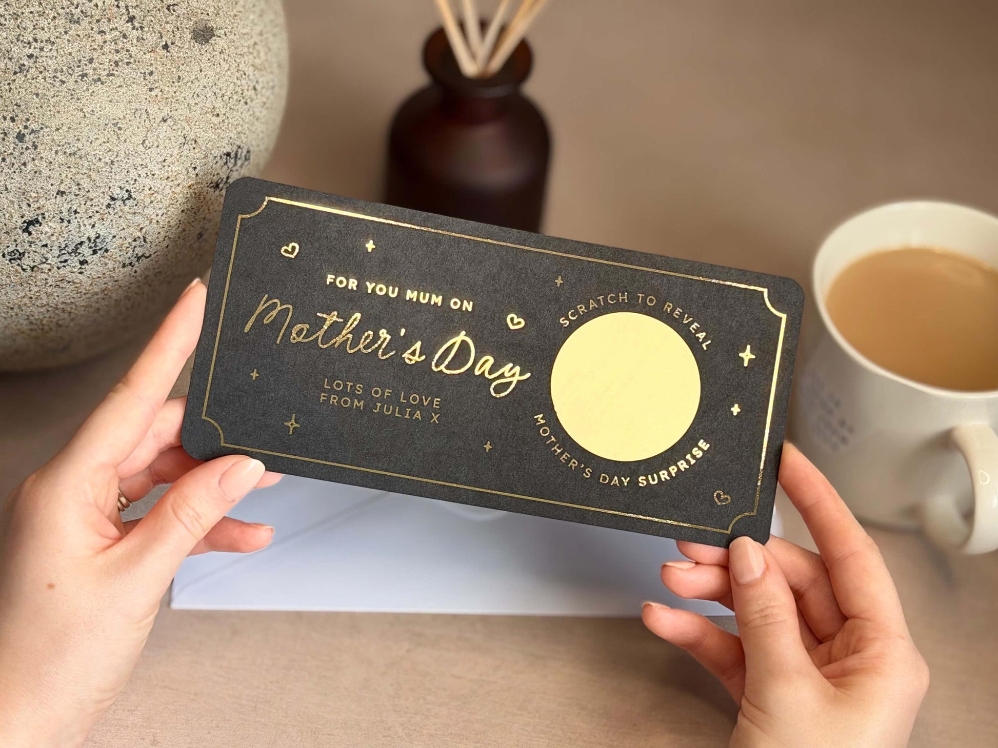 Thoughtful personalised keepsake for Mother’s Day, ideal for creating lasting memories